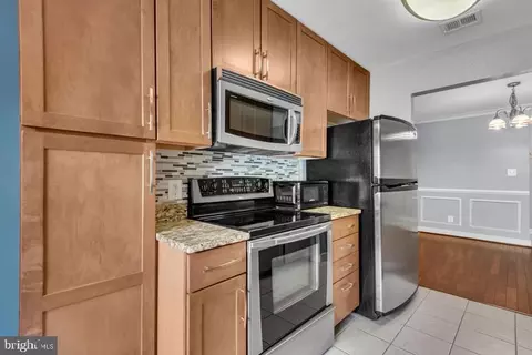Kitchen - 1231 Gemini Dr UNIT B, Annapolis, MD 21403 photo 4 of 5