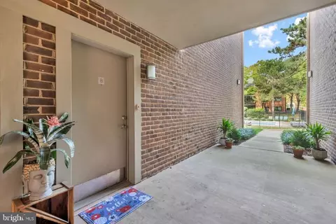 Exterior - 1231 Gemini Dr UNIT B, Annapolis, MD 21403 photo 2 of 5