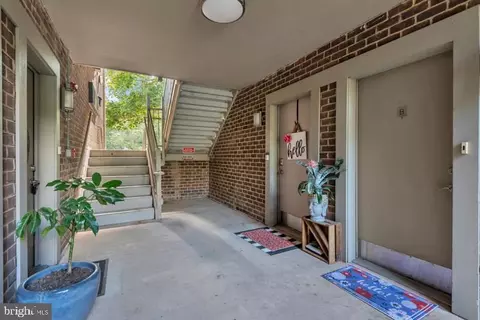 Exterior - 1231 Gemini Dr UNIT B, Annapolis, MD 21403 photo 1 of 5