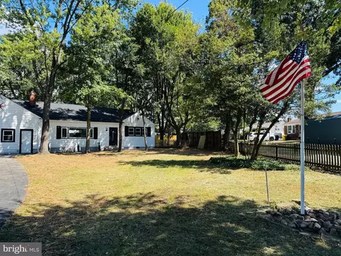 224 Ferndale Rd, Glen Burnie, MD 21061