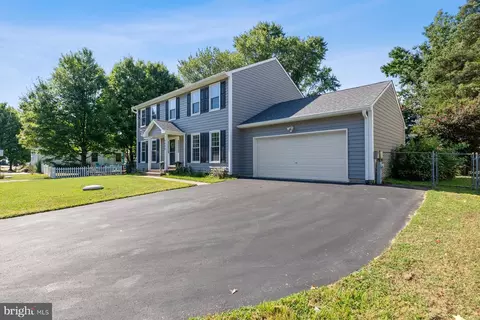 Exterior - 1543 Lee Way, Edgewater, MD 21037 photo 3 of 9