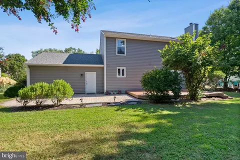 Exterior - 1543 Lee Way, Edgewater, MD 21037 photo 7 of 9