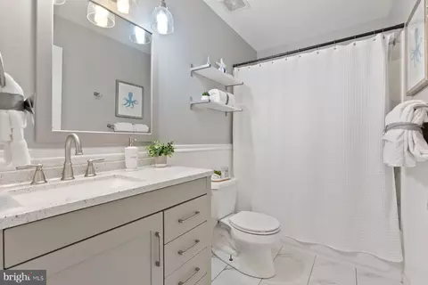 Bath - 1543 Lee Way, Edgewater, MD 21037 photo 2 of 2