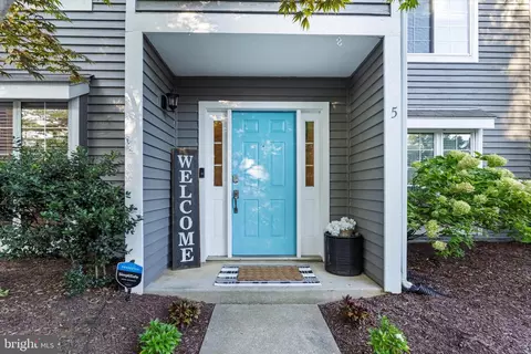 5 Edgewood Green Ct, Annapolis, MD 21403