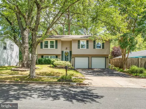 1729 Linkwood Ln, Crofton, MD 21114