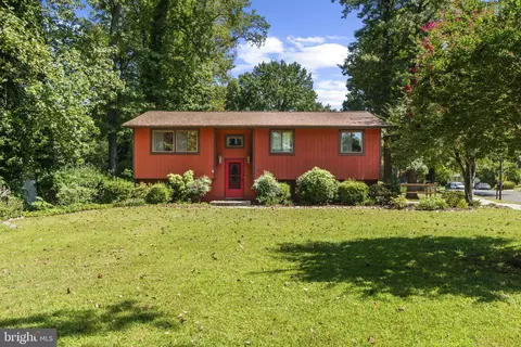 60 Dividing Creek Ct, Arnold, MD 21012