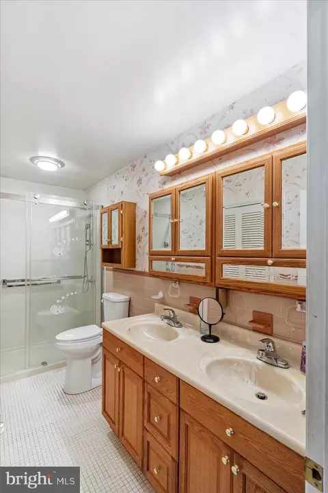 8261 Spring Knoll Dr, Pasadena, MD 21122 photo 27