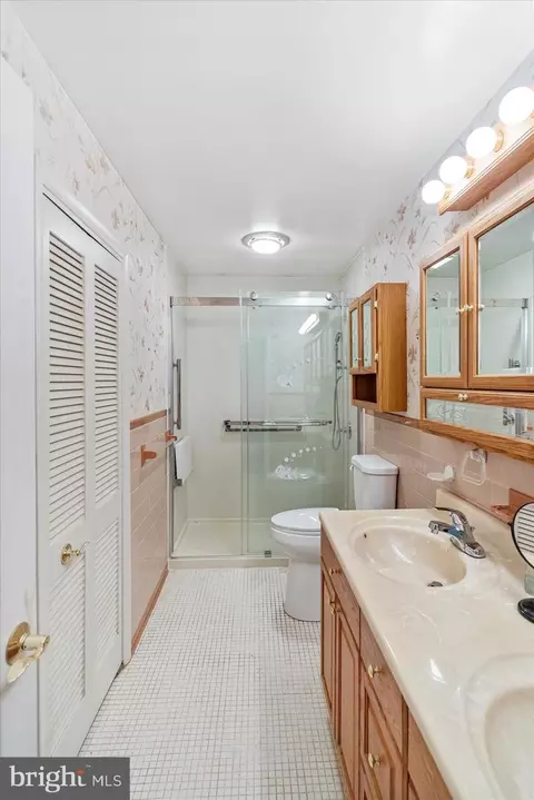 8261 Spring Knoll Dr, Pasadena, MD 21122 photo 26