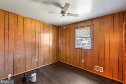 8261 Spring Knoll Dr, Pasadena, MD 21122 photo 22