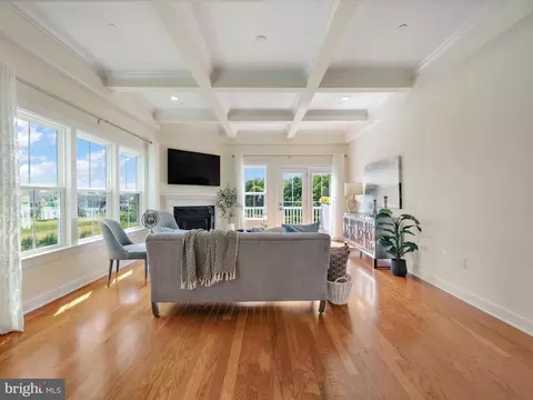 Living - 3067 Spring Peeper Ct, Odenton, MD 21113 photo 4 of 7