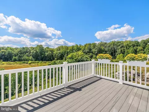Exterior - 3067 Spring Peeper Ct, Odenton, MD 21113 photo 4 of 10