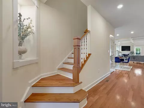 Entry Way - 3067 Spring Peeper Ct, Odenton, MD 21113 photo 3 of 4