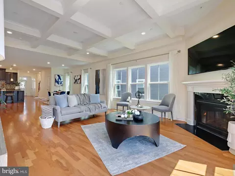 Living - 3067 Spring Peeper Ct, Odenton, MD 21113 photo 3 of 7