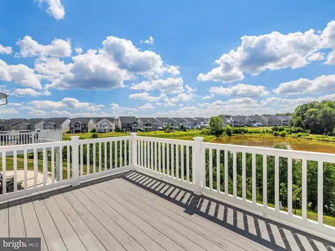 Exterior - 3067 Spring Peeper Ct, Odenton, MD 21113 photo 5 of 10