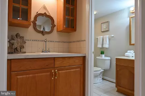 Bath - 3508 Marthas Vineyard Way, Edgewater, MD 21037 photo 4 of 5