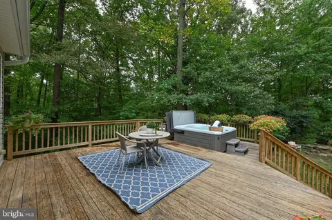Exterior - 3508 Marthas Vineyard Way, Edgewater, MD 21037 photo 8 of 15