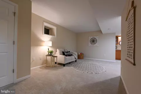 Living - 3508 Marthas Vineyard Way, Edgewater, MD 21037 photo 4 of 6