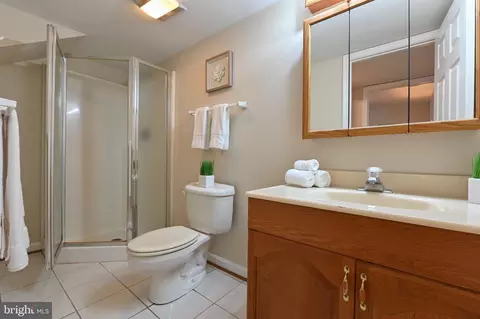 Bath - 3508 Marthas Vineyard Way, Edgewater, MD 21037 photo 5 of 5
