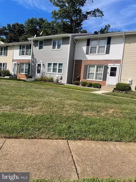 306 Woodleaf Ct, Glen Burnie, MD 21061