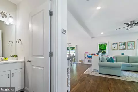 7971 Marion Ave, Pasadena, MD 21122 photo 7