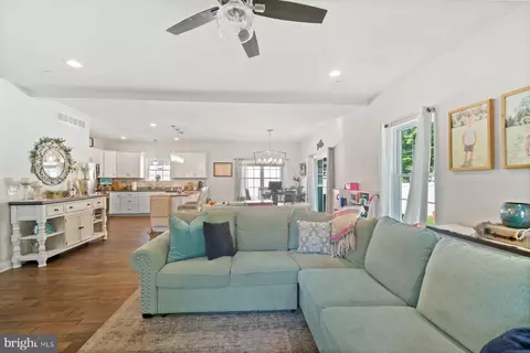 7971 Marion Ave, Pasadena, MD 21122 photo 12