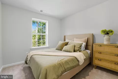 Bedroom - 7810 Shelbourne, Pasadena, MD 21122 photo 3 of 7