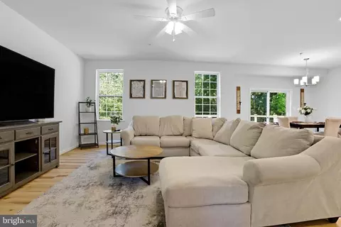 Living - 7810 Shelbourne, Pasadena, MD 21122 photo 1 of 1