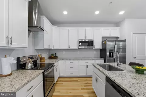 Kitchen - 7810 Shelbourne, Pasadena, MD 21122 photo 1 of 2