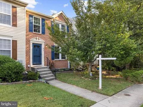 975 Chestnut Manor Ct, Chestnut Hill Cove, MD 21226