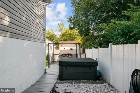 Other - 7833 E Shore Rd, Pasadena, MD 21122 photo 18 of 19