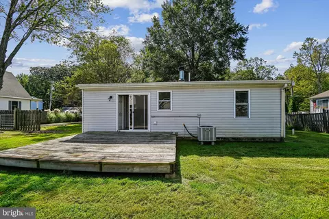 Exterior - 1166 Cedar Ave, Shady Side, MD 20764 photo 3 of 18