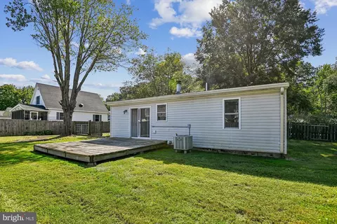 Exterior - 1166 Cedar Ave, Shady Side, MD 20764 photo 5 of 18