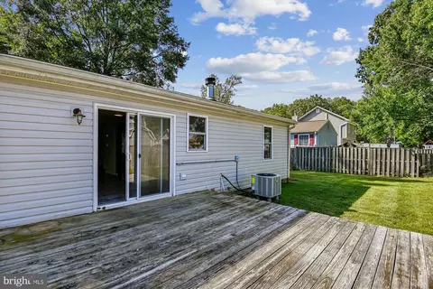 Exterior - 1166 Cedar Ave, Shady Side, MD 20764 photo 13 of 18
