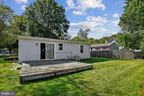 Exterior - 1166 Cedar Ave, Shady Side, MD 20764 photo 4 of 18