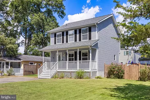 2107 Shore Dr, Edgewater, MD 21037