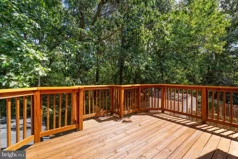 7913 Wellesley Ct, Pasadena, MD 21122 photo 23