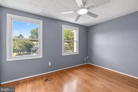 7913 Wellesley Ct, Pasadena, MD 21122 photo 17