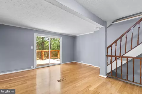 7913 Wellesley Ct, Pasadena, MD 21122 photo 5