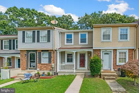 7913 Wellesley Ct, Pasadena, MD 21122 photo 3