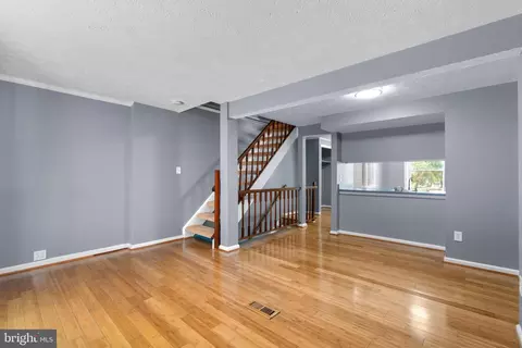 7913 Wellesley Ct, Pasadena, MD 21122 photo 6