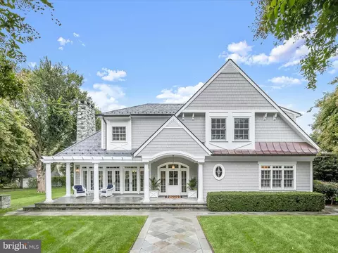 752 Broadwater Way, Gibson Island, MD 21056
