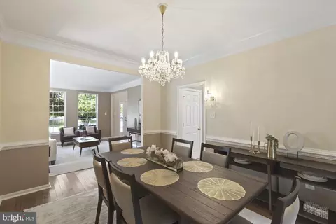 8040 Flora Ln, Pasadena, MD 21122 photo 5
