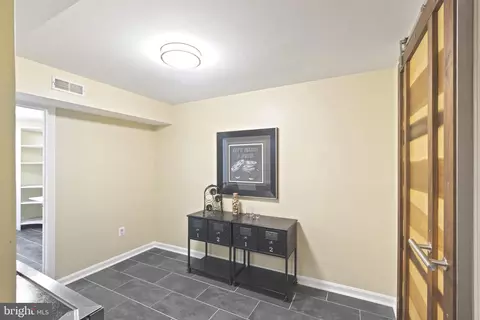 8040 Flora Ln, Pasadena, MD 21122 photo 24
