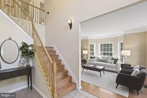 8040 Flora Ln, Pasadena, MD 21122 photo 2