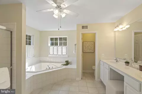 8040 Flora Ln, Pasadena, MD 21122 photo 15
