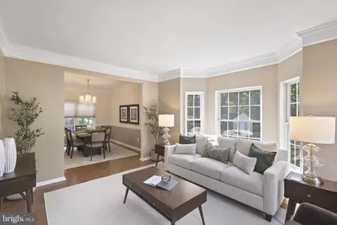 8040 Flora Ln, Pasadena, MD 21122 photo 4