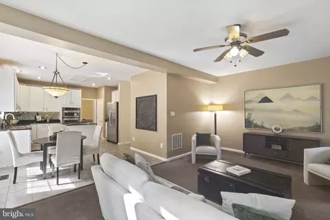 8040 Flora Ln, Pasadena, MD 21122 photo 9