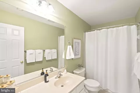 8040 Flora Ln, Pasadena, MD 21122 photo 19