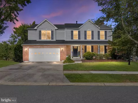 712 Thornwood Dr, Odenton, MD 21113