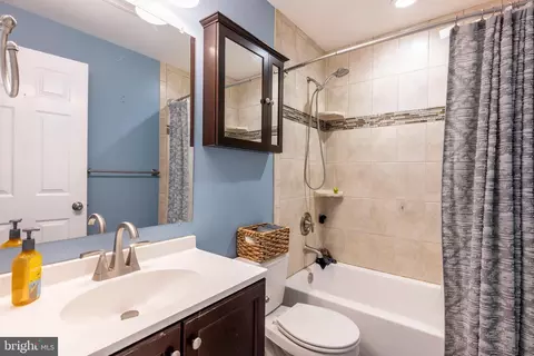 8023 Belhaven Ave, Pasadena, MD 21122 photo 23